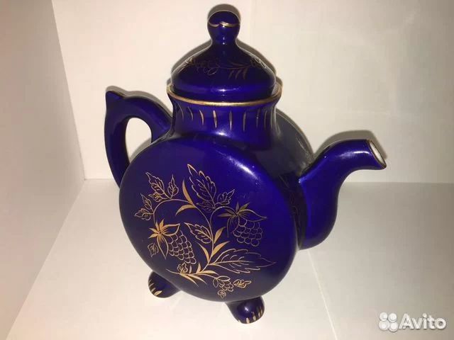 Чайник фарфоровый Гжель кобальт, СССР