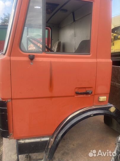 Кабина маз