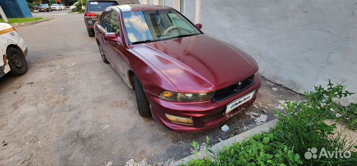 Mitsubishi Galant 2.4 AT, 1999, битый, 330 000 км