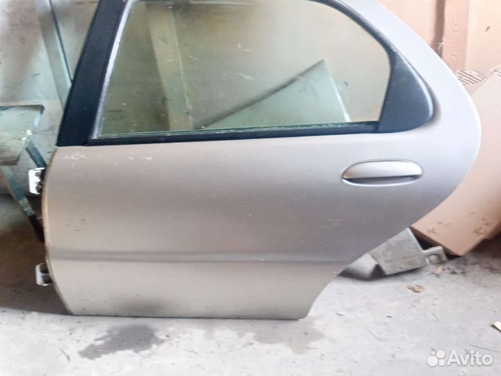 Дверь Фиат альбеа