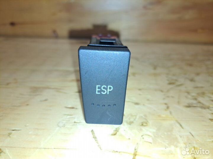 Кнопка в салон Volkswagen Passat 3B3 AWT 2004