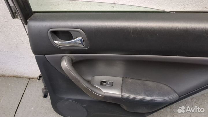 Дверь боковая правая задняя Honda Accord 7