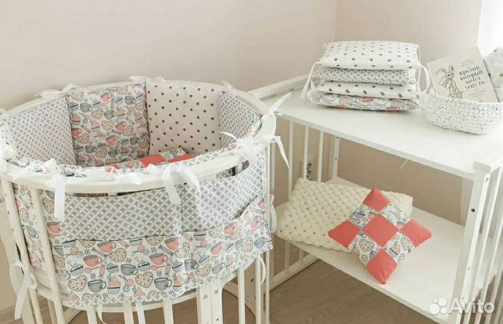 Разные бортики в детскую кроватку для девочки