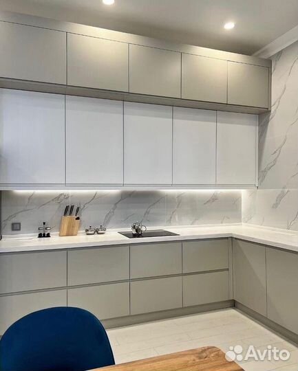 Кухонный гарнитур угловой