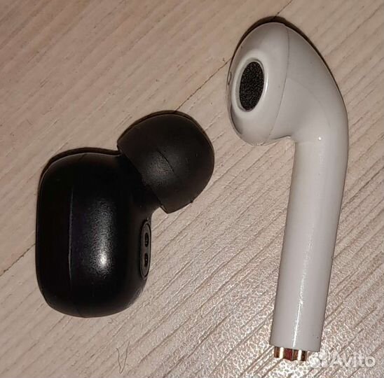Беспроводной наушник
