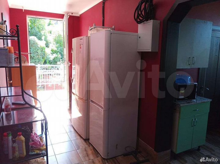 Комната 16 м² в 8-к., 2/3 эт.