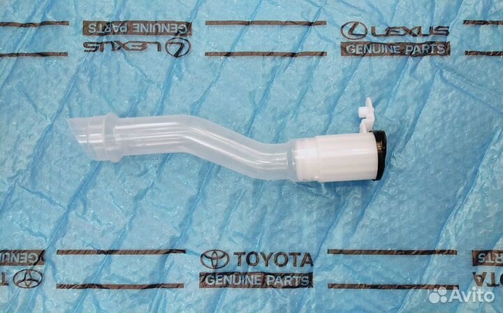 Горловина бачка омывателя Прадо 120 Оригинал NEW