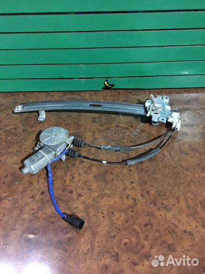 Стеклоподъемник Передний правый Kia Spectra