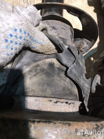 Пневмостойка передняя Subaru Legacy BH BE