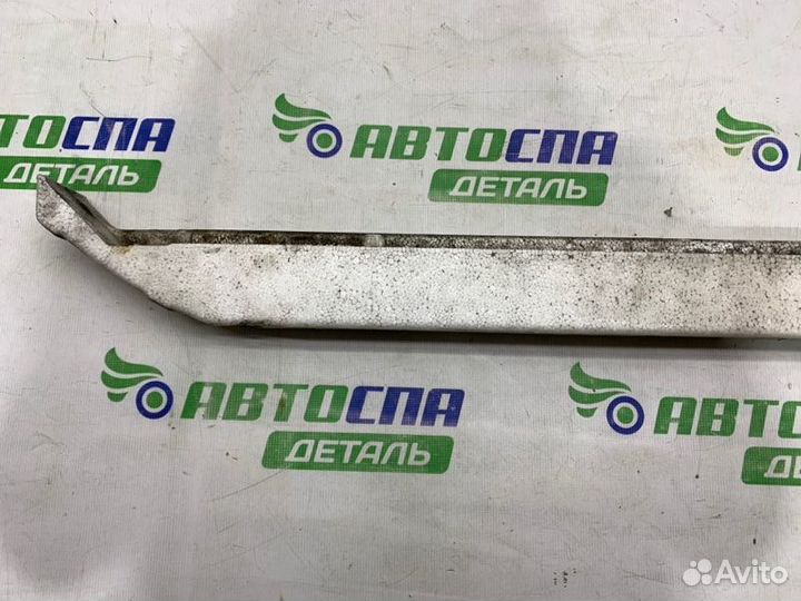 Абсорбер бампера передний Toyota Avensis T270