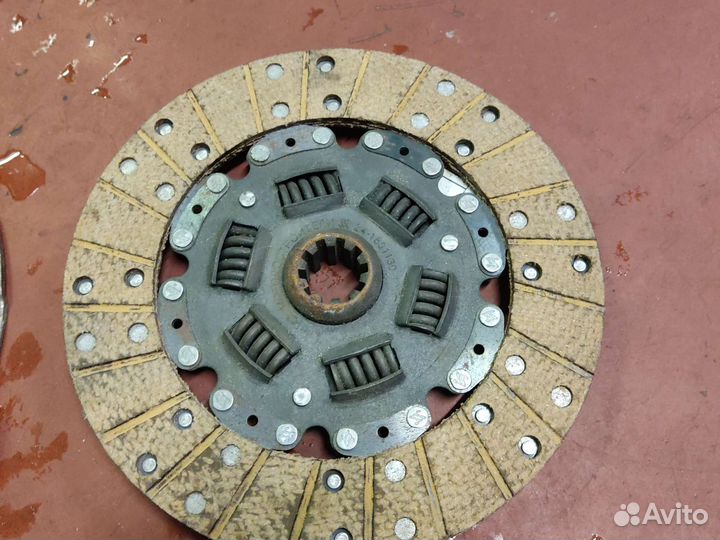 Диск сцепления газ24. Корзина сцепления газ24
