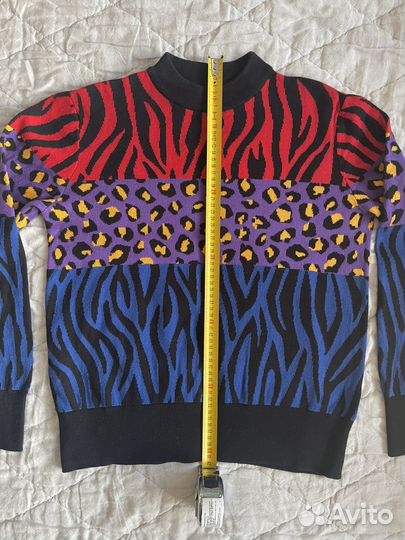 Свитер женский