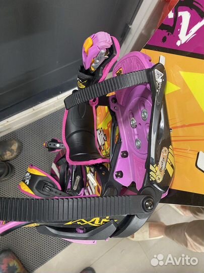 Сноуборд с креплениями