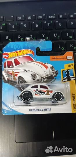 Модель Hot Wheels Volkswagen Beetle. Checkmate