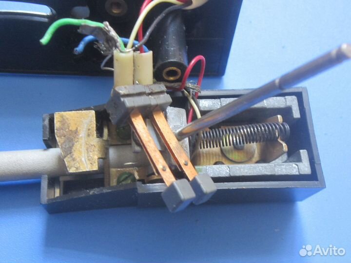 Головка, лапка звукоснимателя проигрывателей СССР