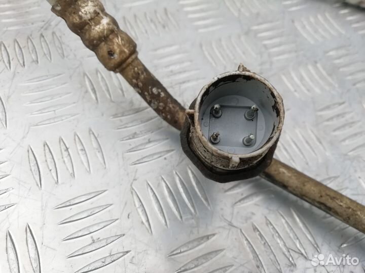 Трубка кондиционера Ford Focus 1 2.0 01г