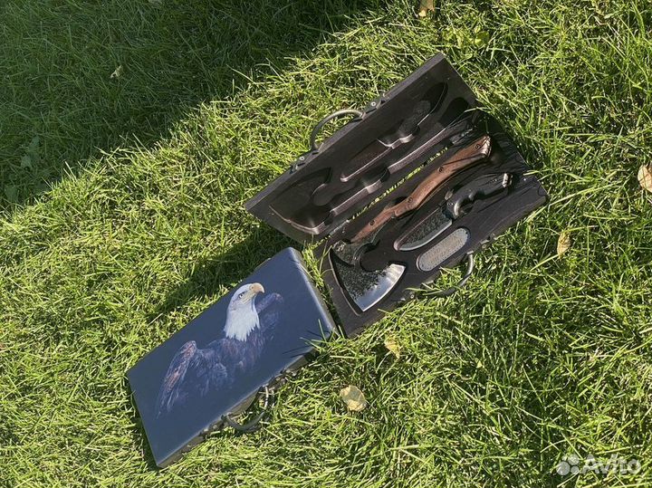 Топор + нож В деревянном кейсе