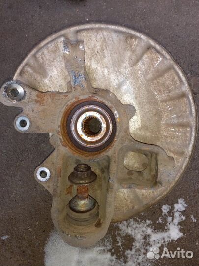 Кулак поворотный задний правый Mercedes Gl 500