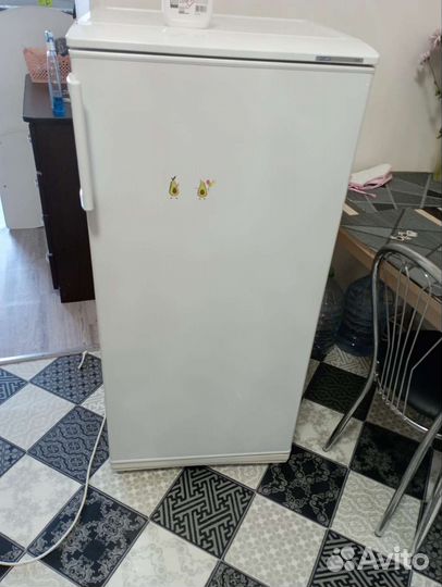 Холодильник бу маленький