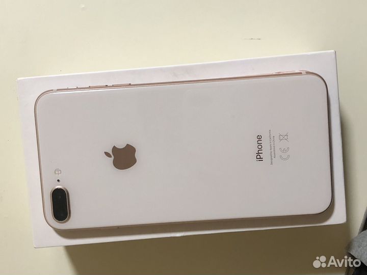 iPhone 8 Plus, 64 ГБ