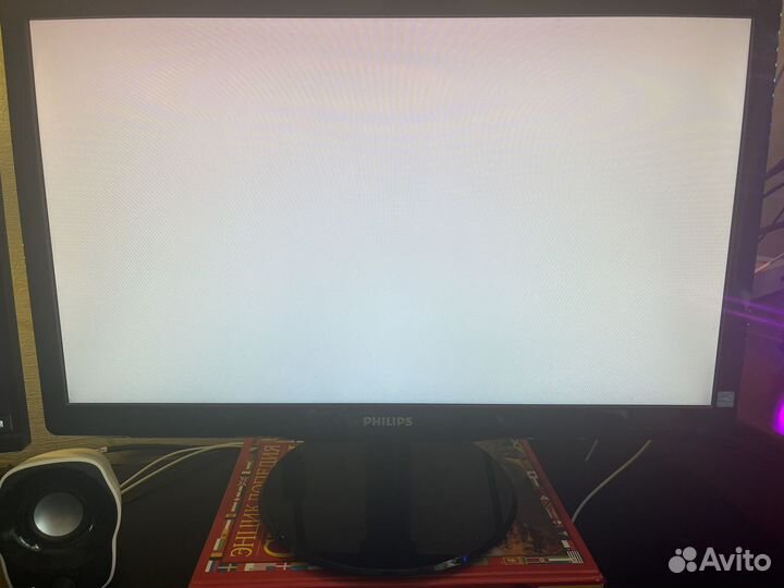 Монитор Philips 226V4L