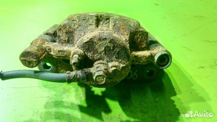 Суппорт передний левый для Mazda 626 GF