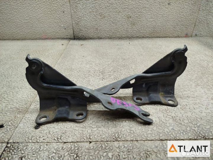 Петля капота mazda demio