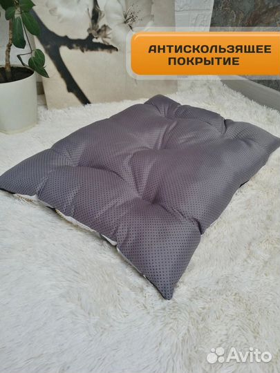 Лежанка для кошек и собак