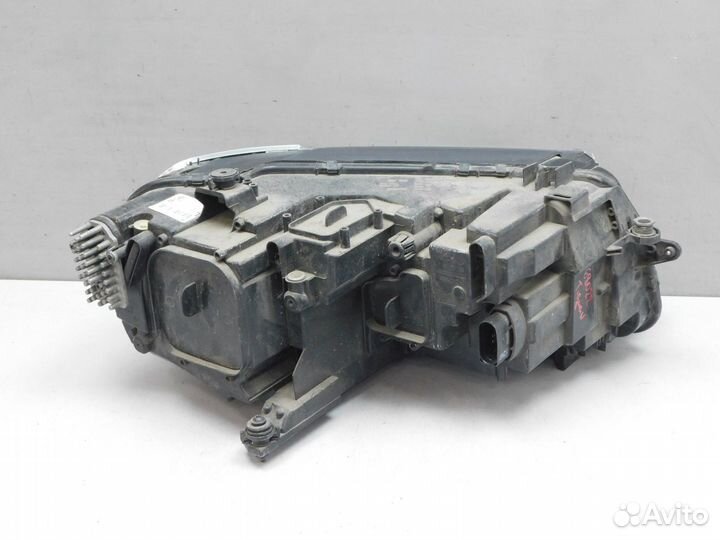 Фара левая Volkswagen Tiguan