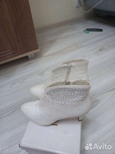 Свадебные полусапожки