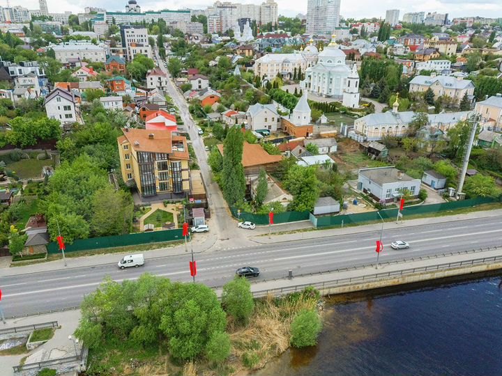Здания более 1000 м² на 6 сотках в центре Воронежа