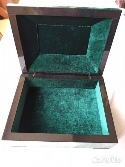 Малахитовый ларец