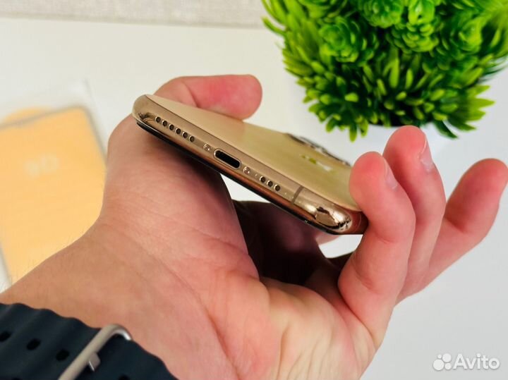 iPhone 11 Pro, 64 ГБ