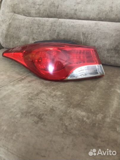 Фонарь задний