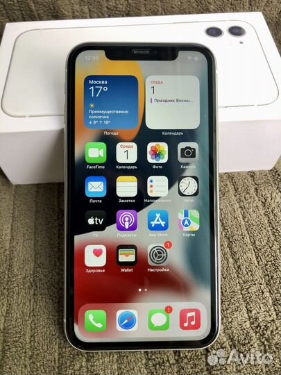 iPhone 11, 64 ГБ