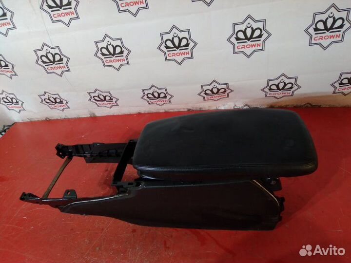 Центральная консоль Lexus Gs S190