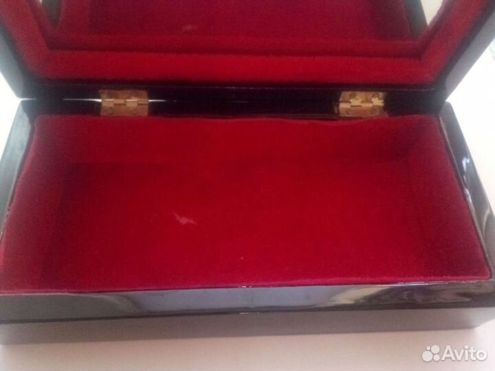 Шкатулки разные