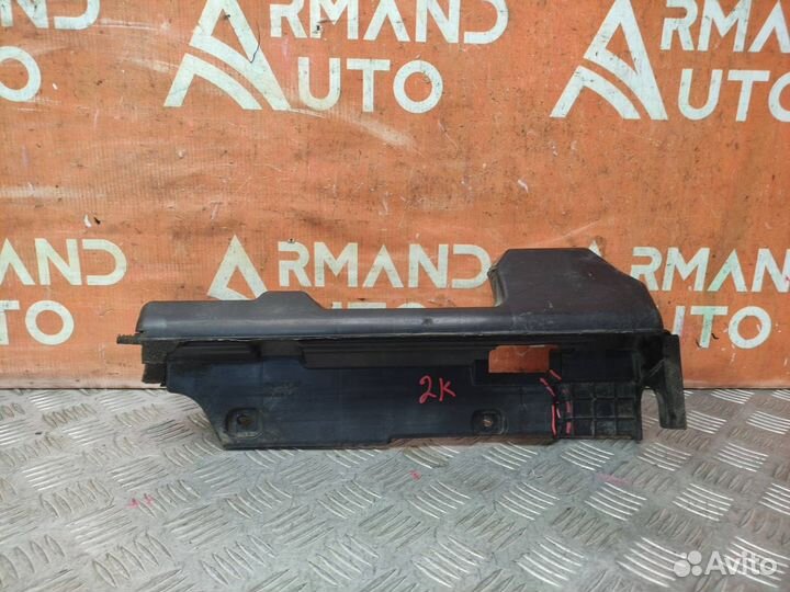 Дефлектор радиатора правый Hyundai Solaris 2