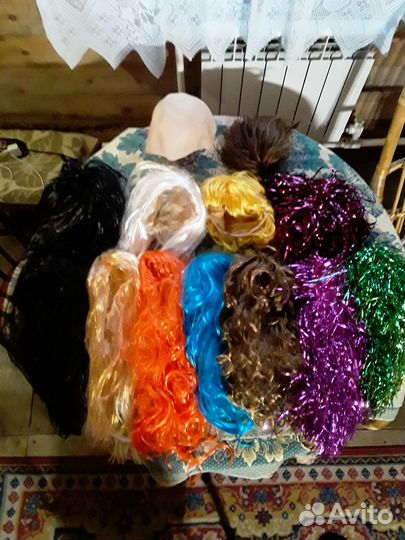 Карнавальные парики прокат