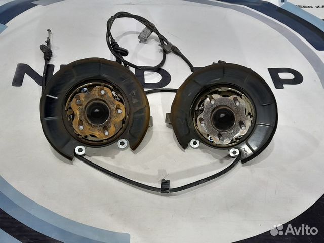 Задний кулак левый и правый Nissan Teana J32