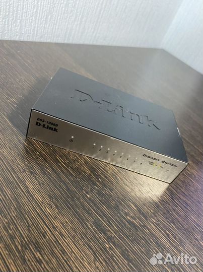 Коммутатор D-Link DGS-1008D