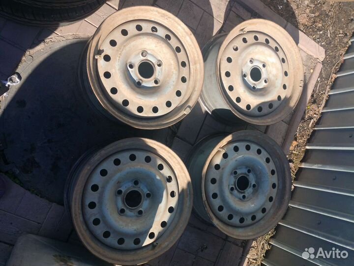 Диски на Волгу штампованные