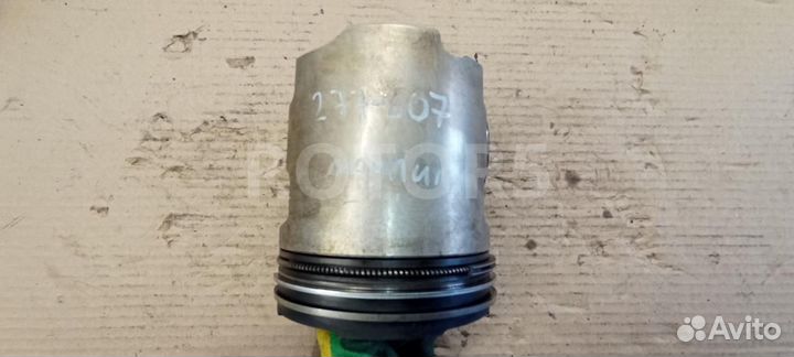 Поршень Renault Magnum 3 2002 P5282H00