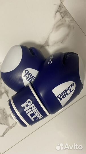 Боксерские перчатки 14 oz