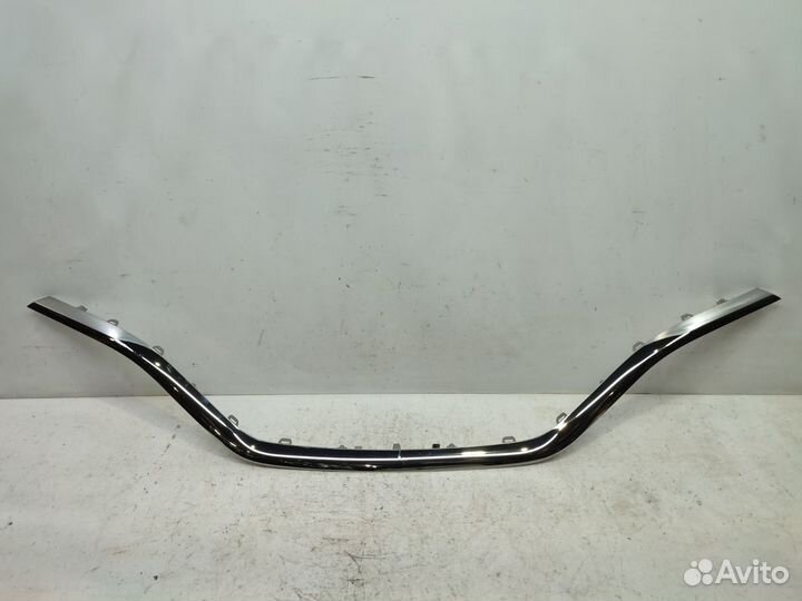 Молдинг решетки радиатора Renault Kaptur 2016