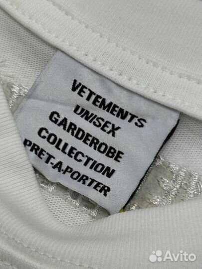 Футболка Vetements