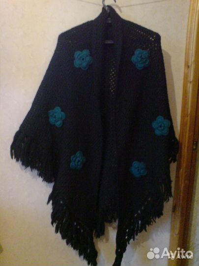 Шаль вязаная крючком 