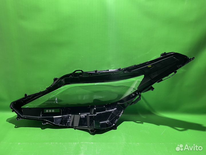 Стекло правой фары Lexus RX 4 2019+