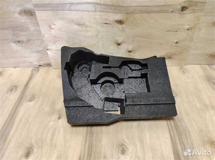 Ниша инструмента Audi A3 8P