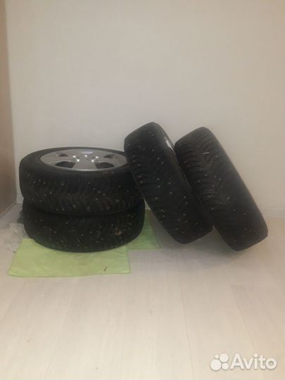 Kumho WinterCraft SUV Ice WS31 185/65 R15